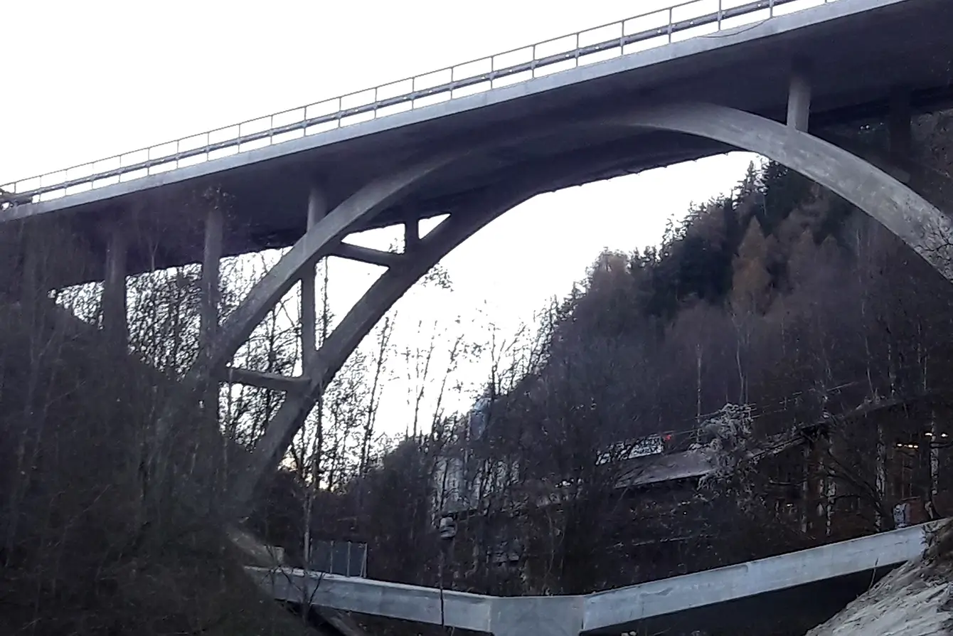 Schwarze Brücke über die Borgne