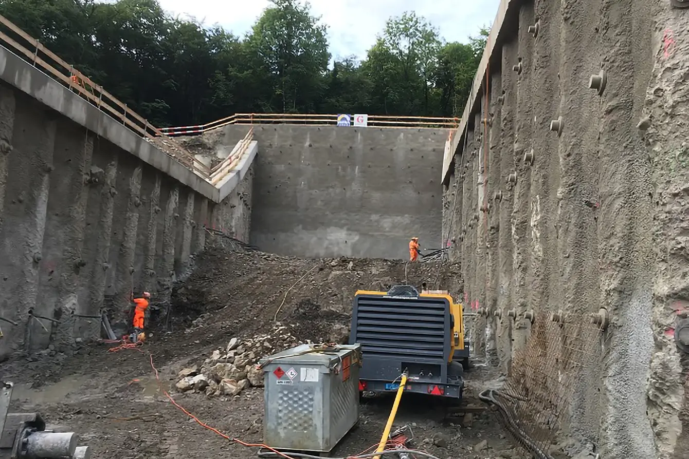 Tunnel des Evouettes - Spezialarbeiten