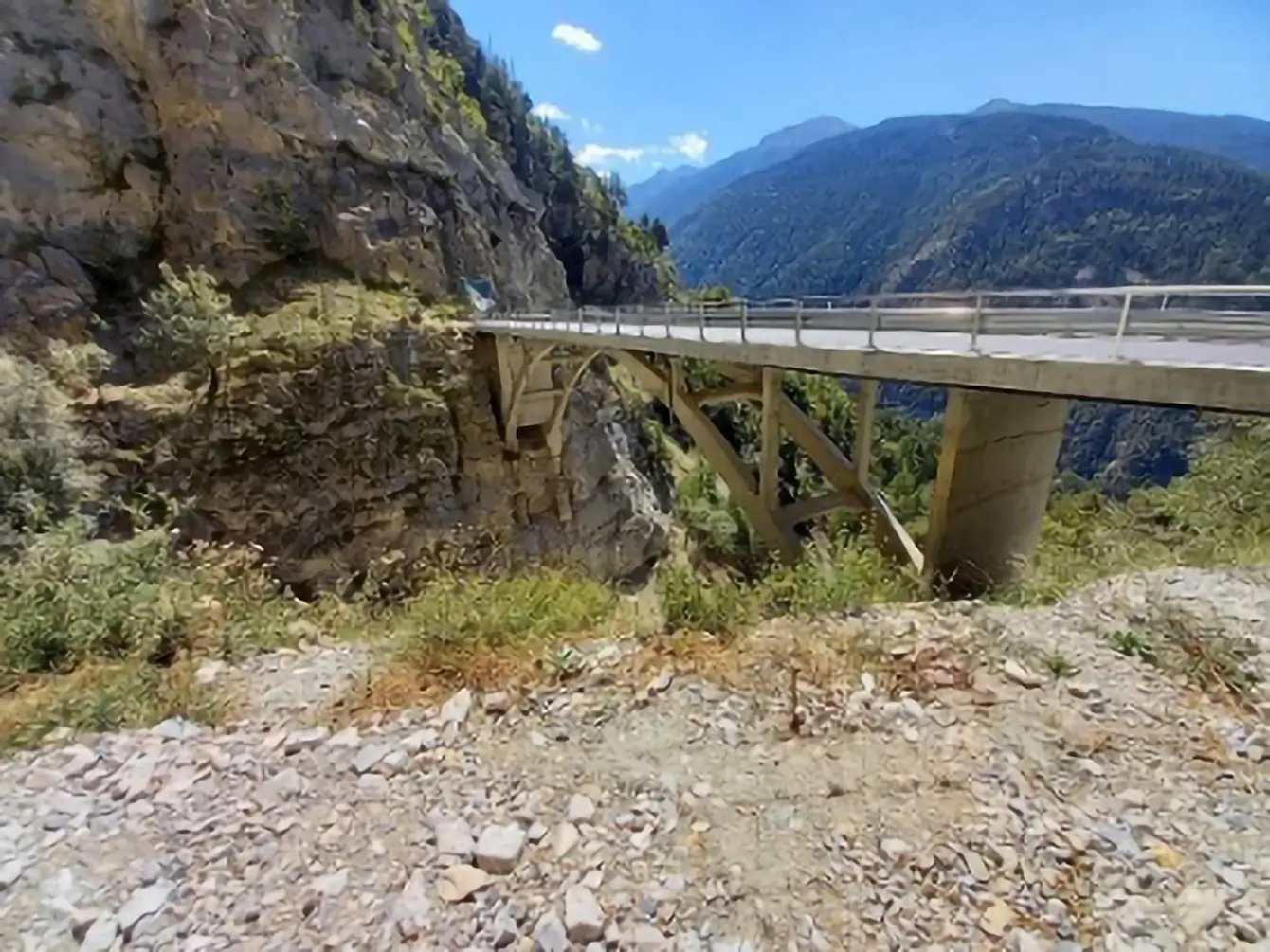 Bogenbrücke Petits Ponteis